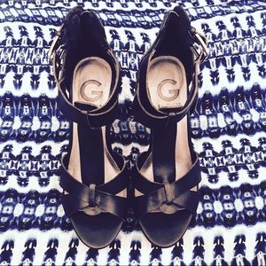 🎀 G by Guess Platform Heels 🎀